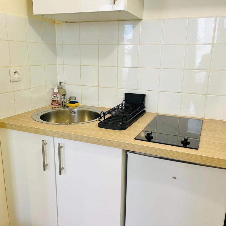 Studio Charretiers, centre ville - One-Bedroom Apartment - 8