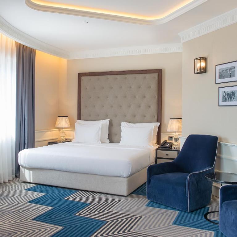 Boutique Hotel La Roche - Premium Two-Bedroom Suite with Sea View - 1