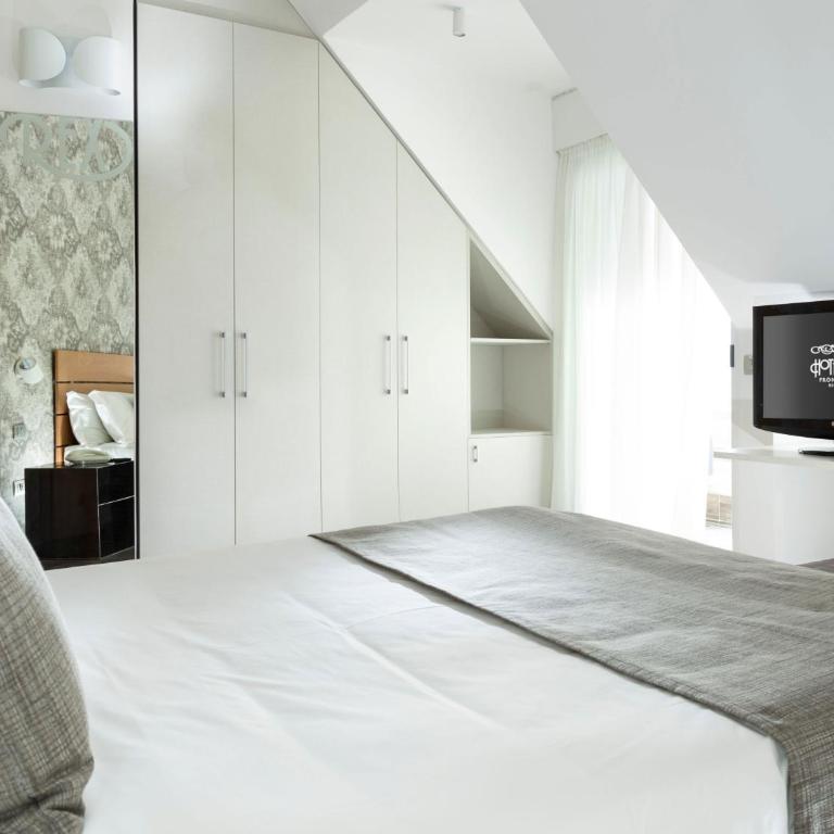Hotel Rex - Fronte mare Riccione - King Room with Sea View - 8