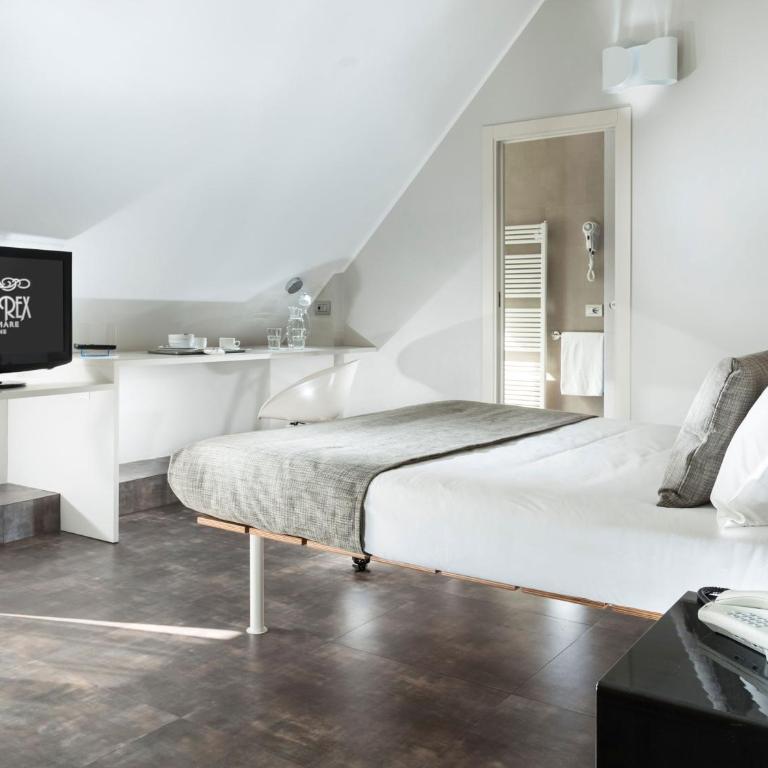Hotel Rex - Fronte mare Riccione - King Room with Sea View - 9