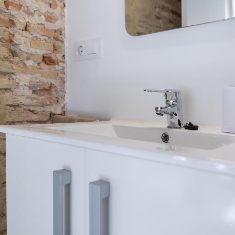 Residencia Universitaria Trinitarios - Standard Single Room - 12