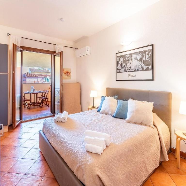 Bright 3 guest apartment with pool - Monolocale - 9
