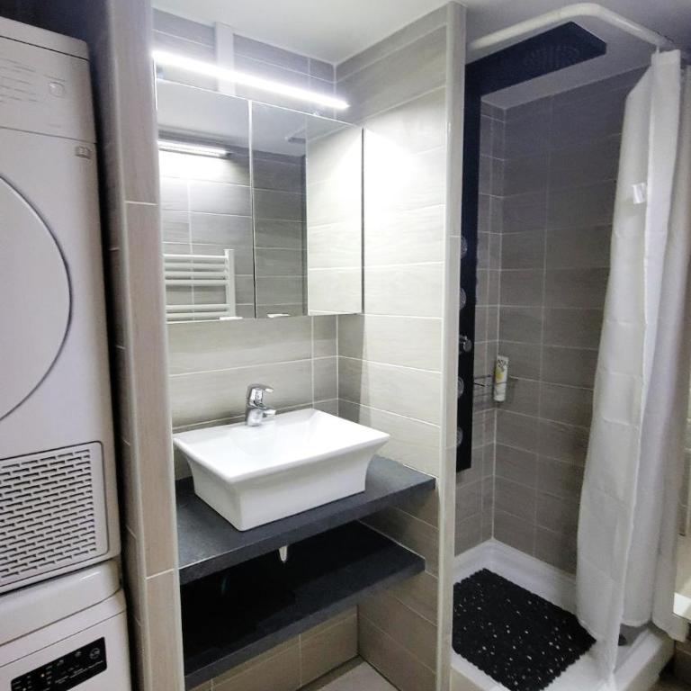 Elégant duplex avec parking et terrasse - Apartment mit 2 Schlafzimmern - 7