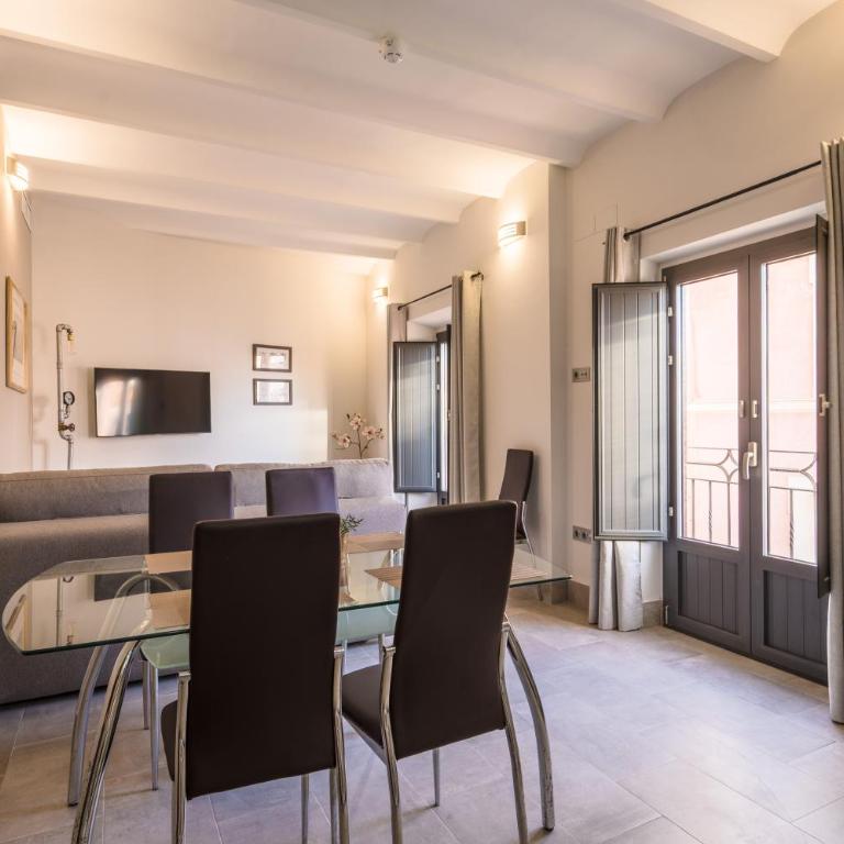Apartamentos Trinidad - Two-Bedroom Apartment with Balcony - 11