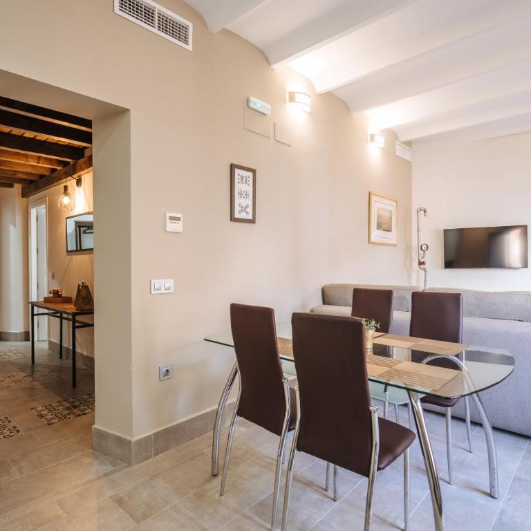 Apartamentos Trinidad - Two-Bedroom Apartment with Balcony - 15
