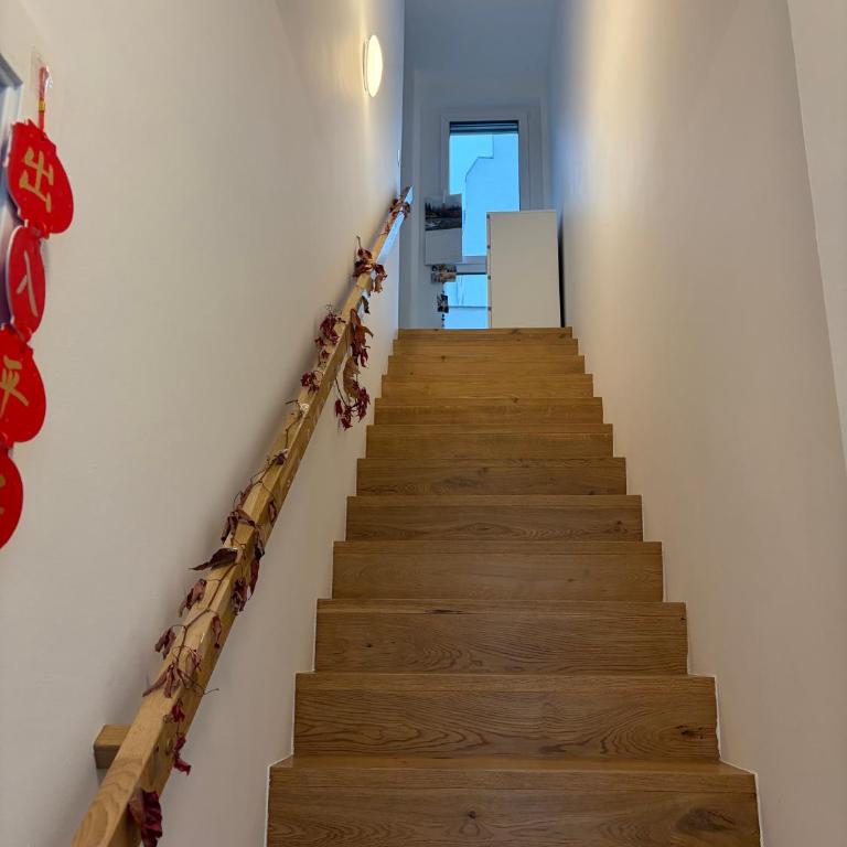 A bright spacious & convenient 2 brm TownHouse - Apartment mit 1 Schlafzimmer - 5