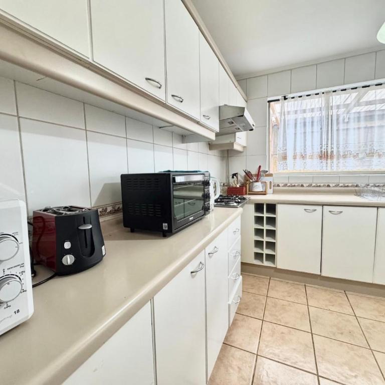 Casa Hogar Sur - Three-Bedroom House - 11
