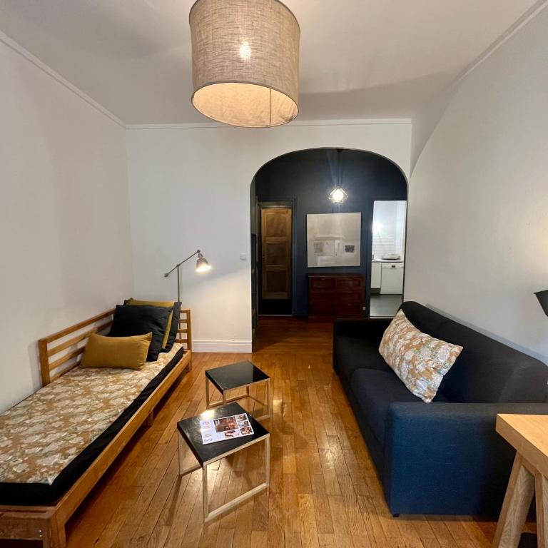 HYPER CENTRE 4 RUE EMILE ZOLA BELLECOUR JACOBINS CELESTINS Wifi ASCENSEUR - Apartment - 4