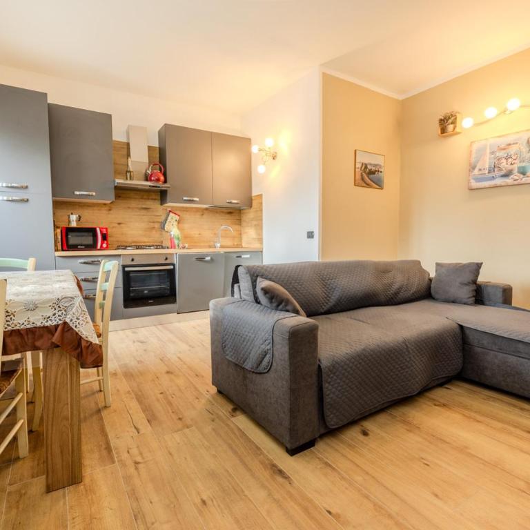 AD House - Appartamento con 2 Camere da Letto - 1