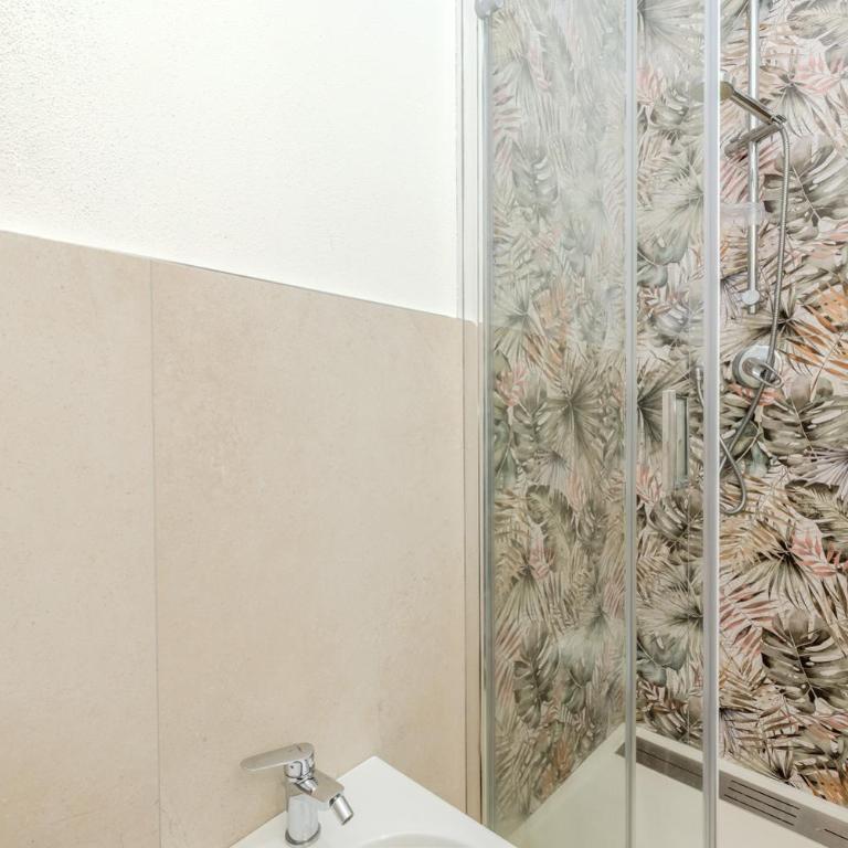 AD House - Appartamento con 2 Camere da Letto - 10