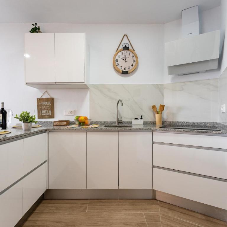 MalagaSuite Modern Studios with Pool - Apartamento - 8