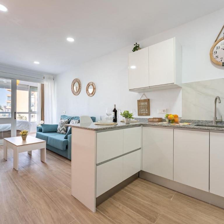 MalagaSuite Modern Studios with Pool - Apartamento - 11