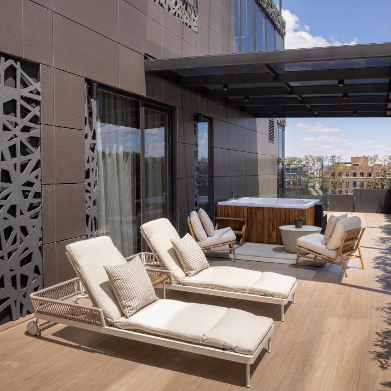 Residence Inn by Marriott Bogota - King One-Bedroom Apartment with City View - 4