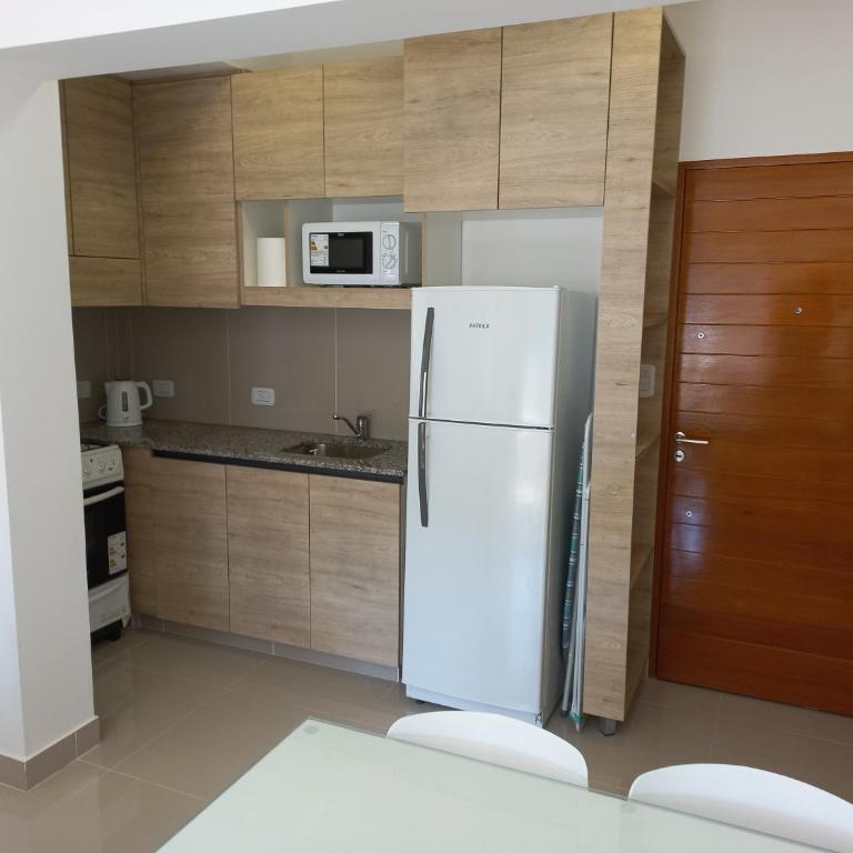 A nueve cuadras de Plaza Central con cochera - One-Bedroom Apartment with View - 3