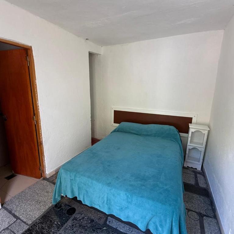 la cinco (5) - Double Room with Private Bathroom - 1