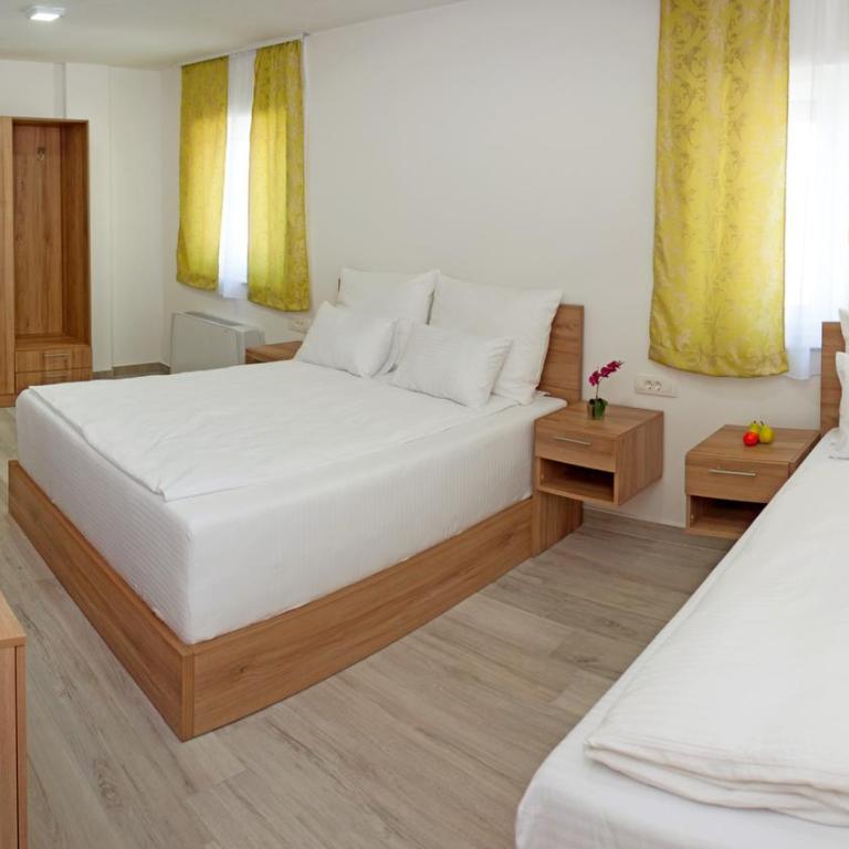 Hotel Rekic - Triple Room - 14