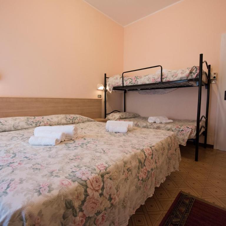 Hotel Settebello B&B - Camera Quadrupla - 6