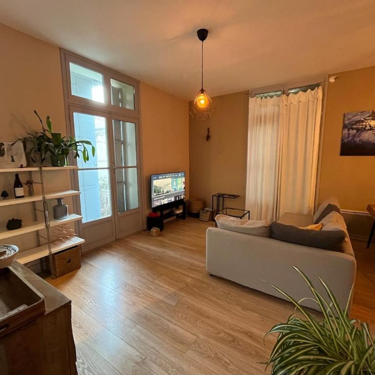 Bright, spacious apartment a stone's throw from Les Halles - Apartamento Superior - 1