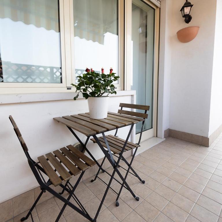 Green nest - 2 camere 2 bagni parcheggio gratuito - Appartamento con 2 Camere da Letto - 46
