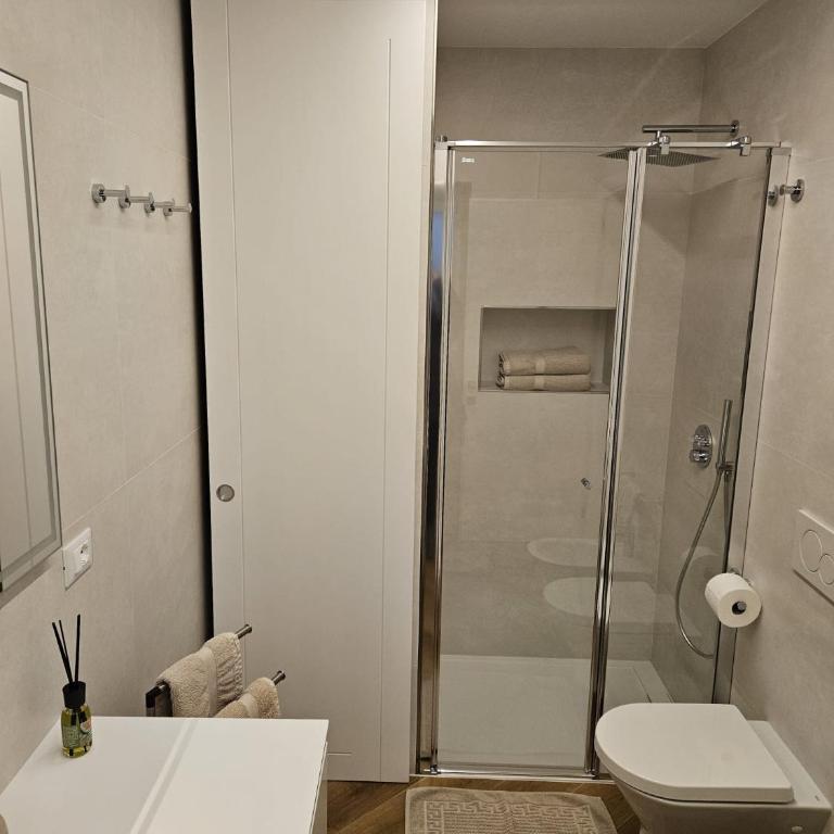Teuta - Two-Bedroom Apartment - 20