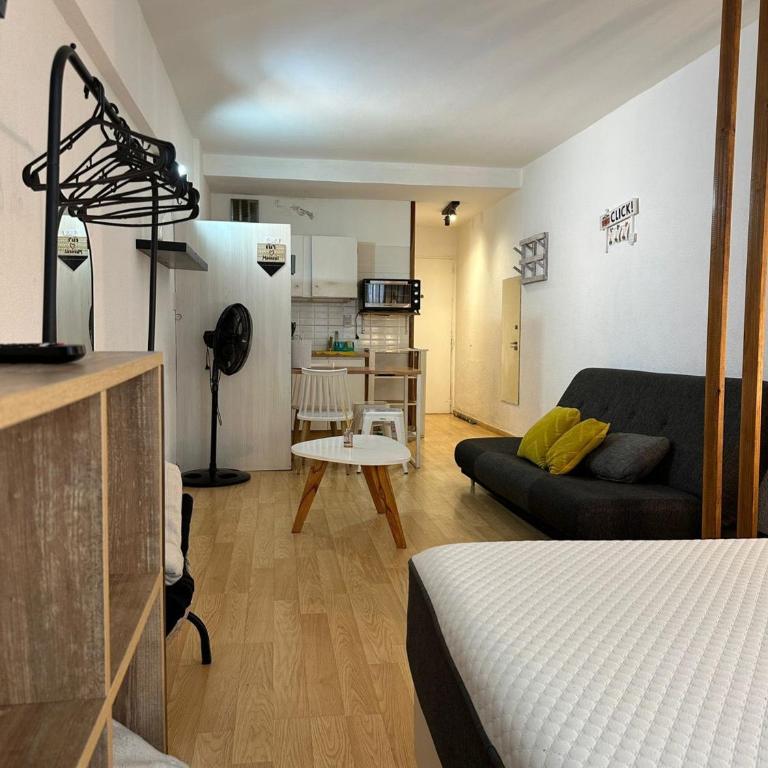 Zona guemes a 100mts de la playa, súper cómodo - Apartamento - 5