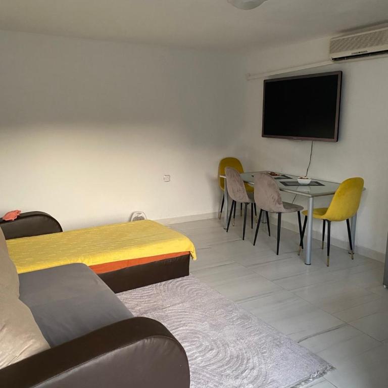 Apartman sa garažom - Apartman sa 2 Spavaće Sobe - 10