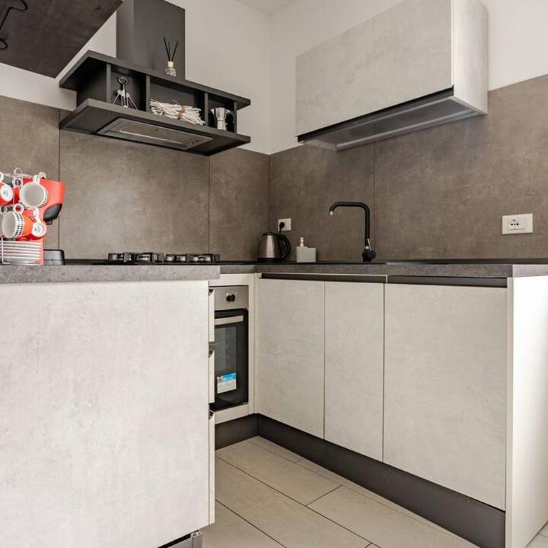 [Obsidian] -Centro- wifi + Free Parking - Appartamento con Terrazza - 8