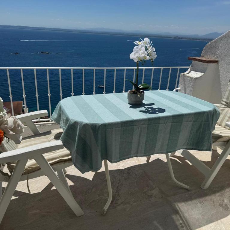 Casa soleada en Roses con piscina comunitaria y parking - ES-258-146 - Casa - 1