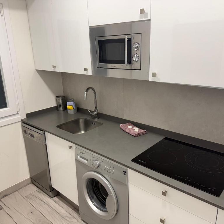 AMARA PIO XII PARKING 20E night WIFI TERRACE - Apartamento de 3 dormitorios - 4