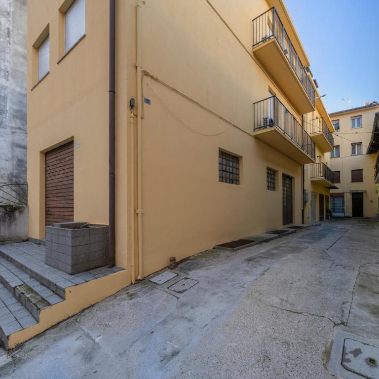 GuestHost - La Corte Del Pozzo Apartments - Appartamento Standard con 2 Camere da Letto - 4