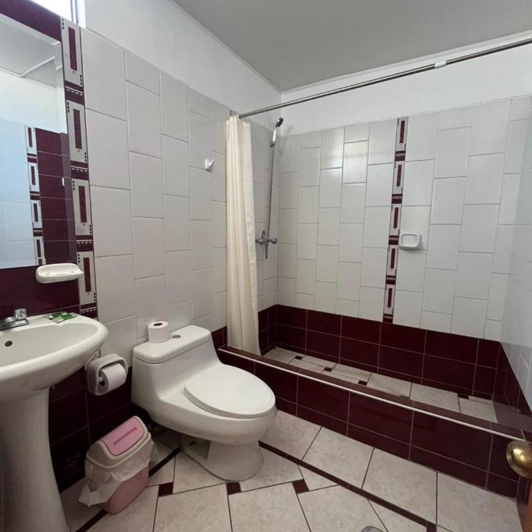 HOTEL AREQUIPA - Habitación Triple con baño privado - 4