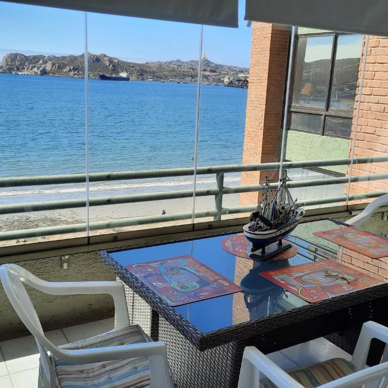 Beachfront apartment la Herradura chile - Three-Bedroom Apartment - 15