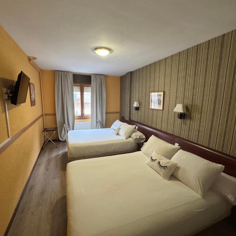 Hotel Copacabana - Habitación Cuádruple Estándar - 4