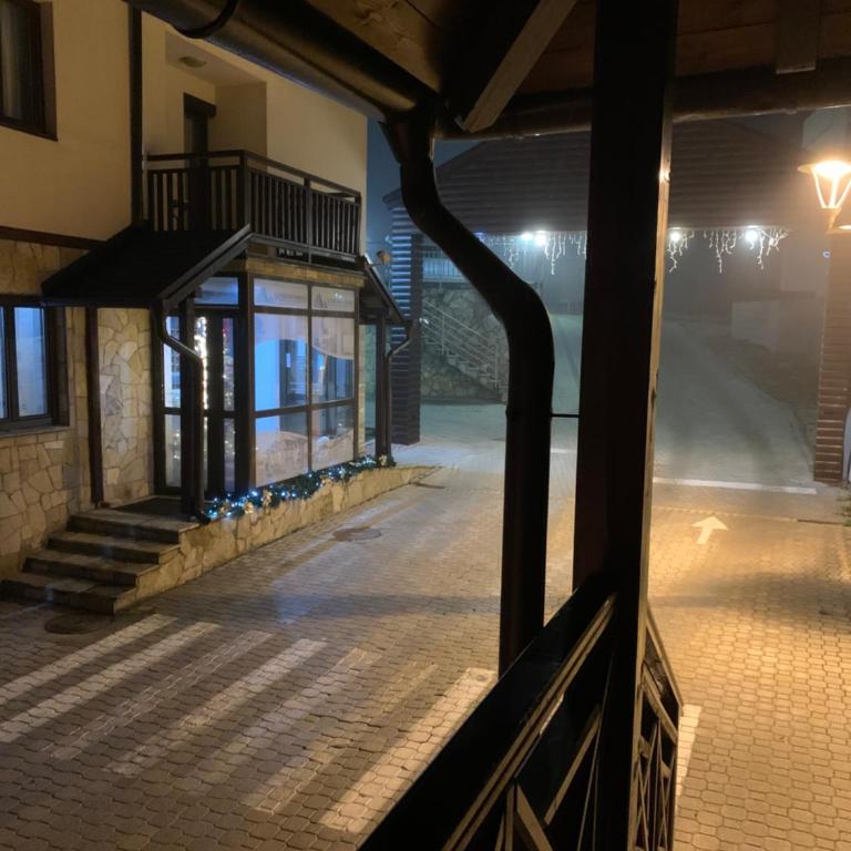 Beli Apartman u Zlatiborskim konacima Bele vode bb - Apartment with Balcony - 19