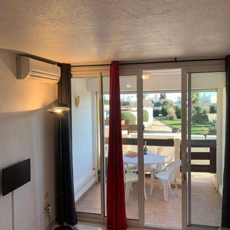 611 Studio 2 pers Port Nature 6 vue jardin - Studio Apartment with Balcony - 4