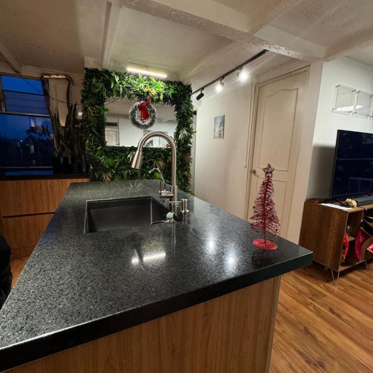 Industrial Chic Apartment Overlooking the City - Three-Bedroom Apartment - 5