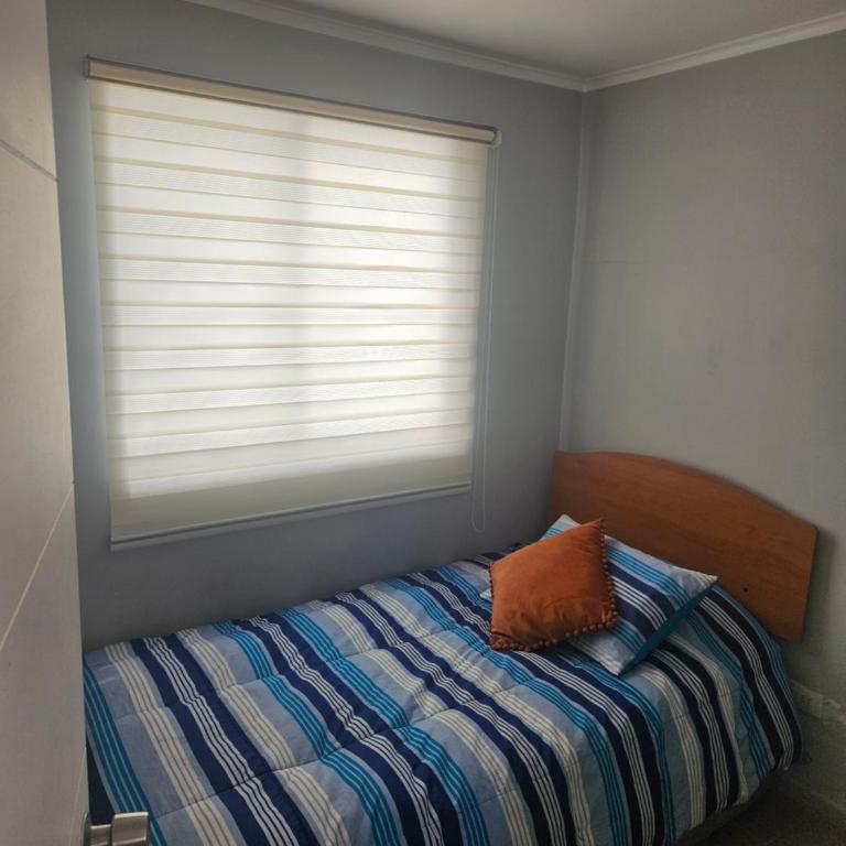 Casa con estacionamiento privado - Three-Bedroom House - 13