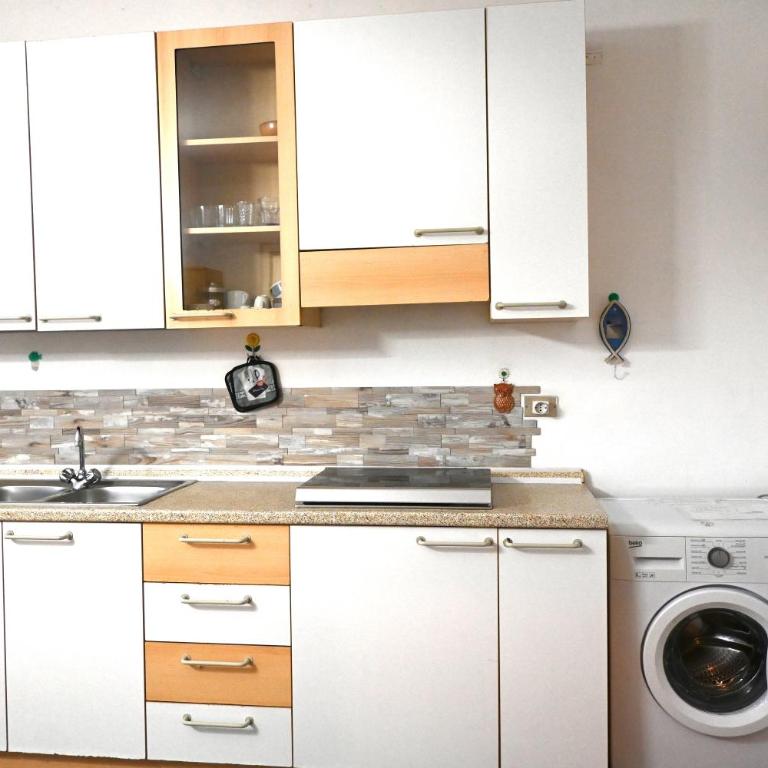 M195 - Marcelli, trilocale a 2 passi dal mare - Two-Bedroom Apartment - 10