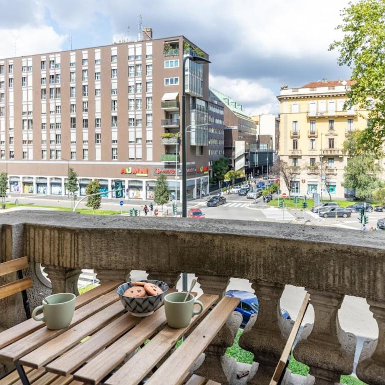 Duomo 7 min - Design Apartment with Parking - Appartamento con 2 Camere da Letto - 2