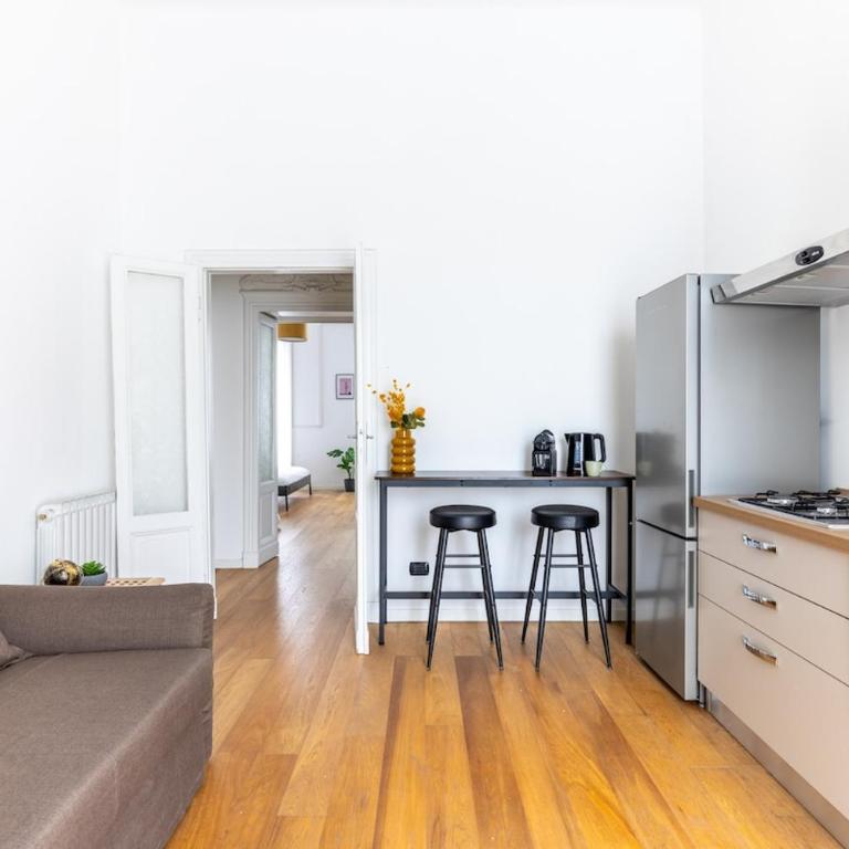 Duomo 7 min - Design Apartment with Parking - Appartamento con 2 Camere da Letto - 9