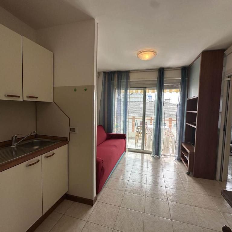 Flat with side sea view just steps from the beach - Appartamento - 1