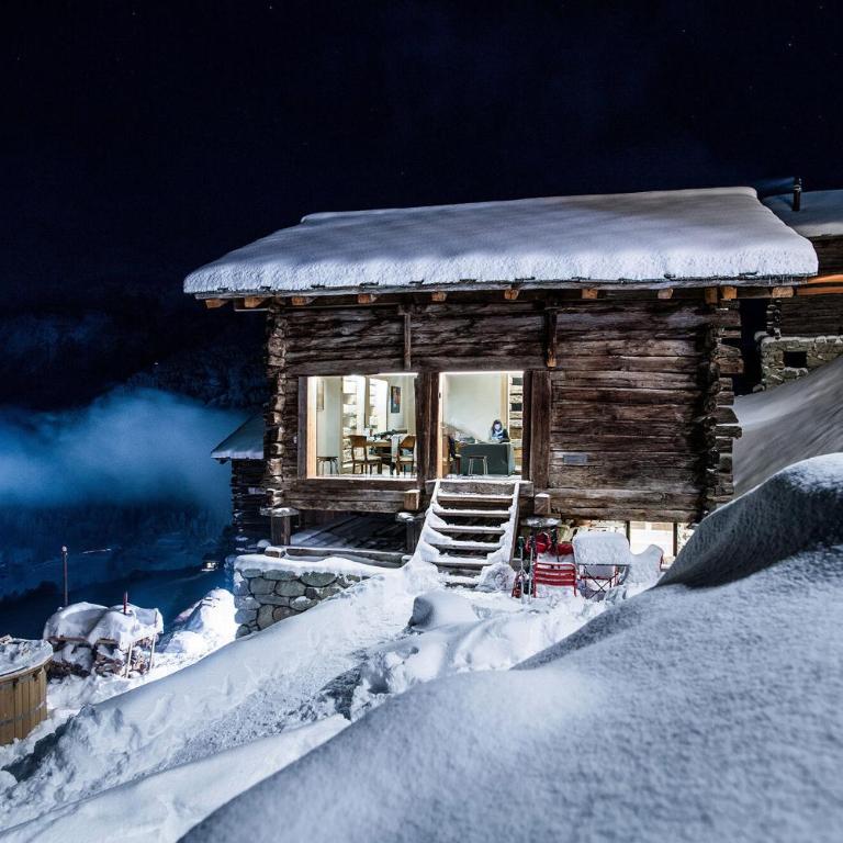 Les mayens de la Forclaz - Three-Bedroom Chalet - 1