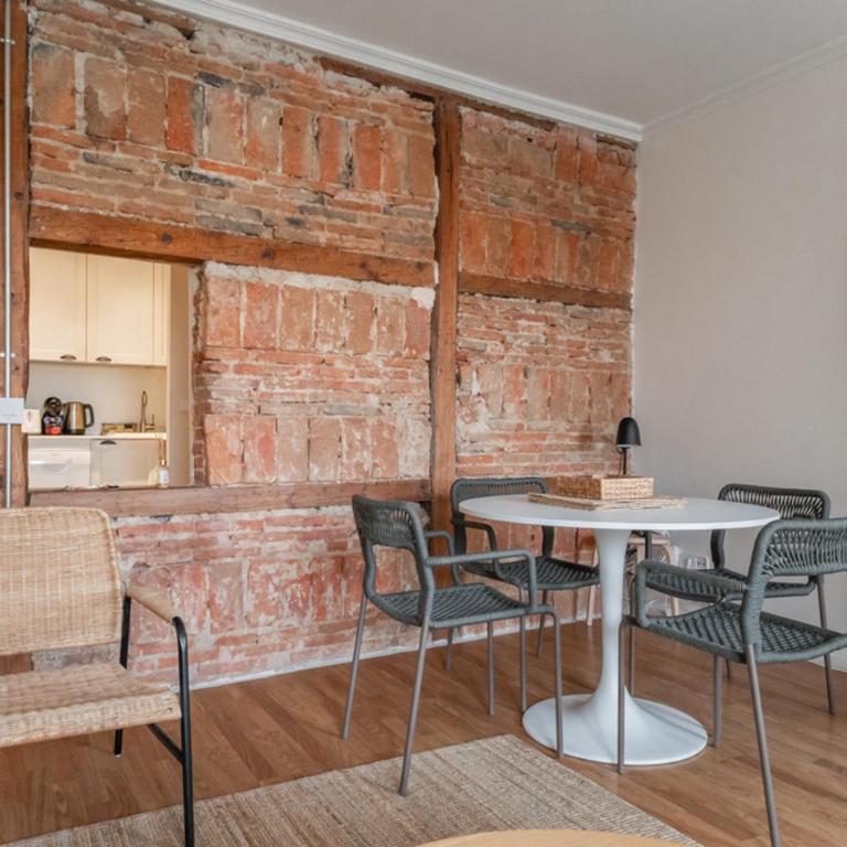 Modern bright - 2 Bedrooms 1 Bathroom -Lavapiés - Two-Bedroom Apartment - 6