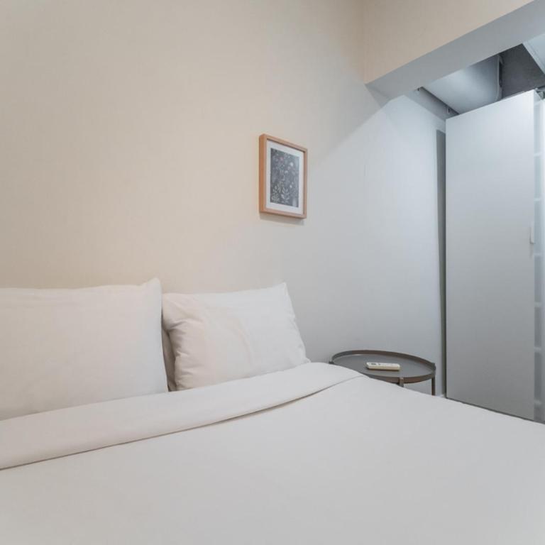 Modern bright - 2 Bedrooms 1 Bathroom -Lavapiés - Two-Bedroom Apartment - 17