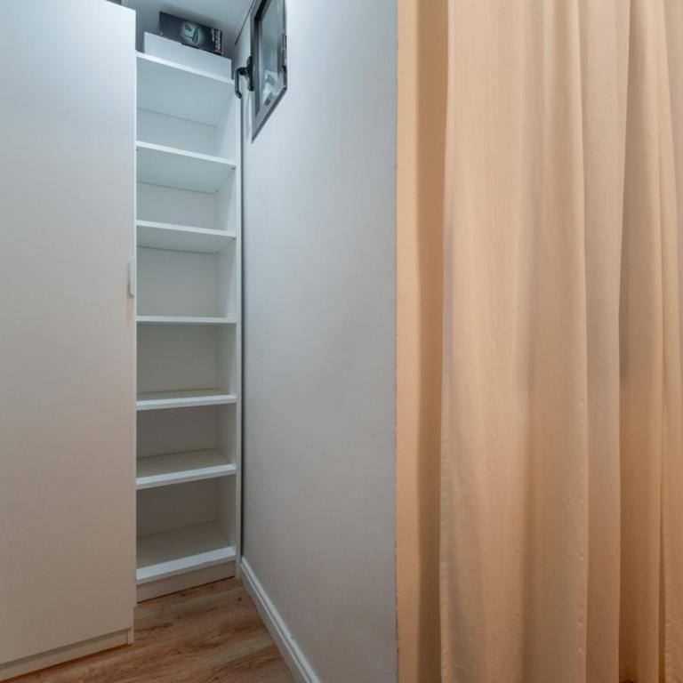 Modern bright - 2 Bedrooms 1 Bathroom -Lavapiés - Two-Bedroom Apartment - 16