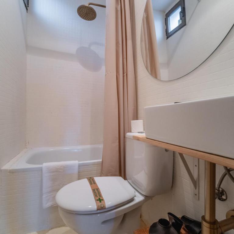Modern bright - 2 Bedrooms 1 Bathroom -Lavapiés - Two-Bedroom Apartment - 19