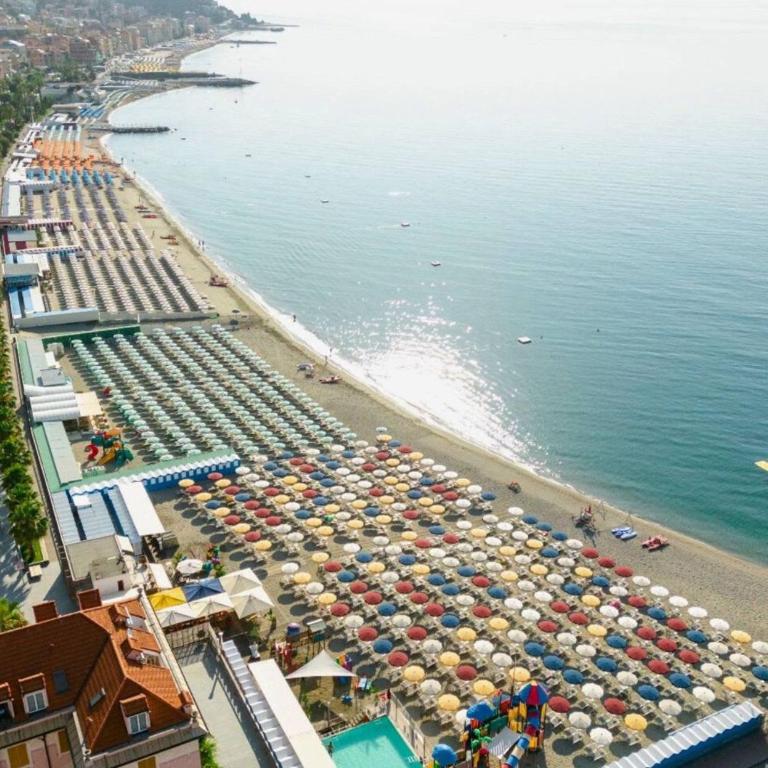 Stupendo appartamento a 20mt dal mare - Two-Bedroom Apartment - 29