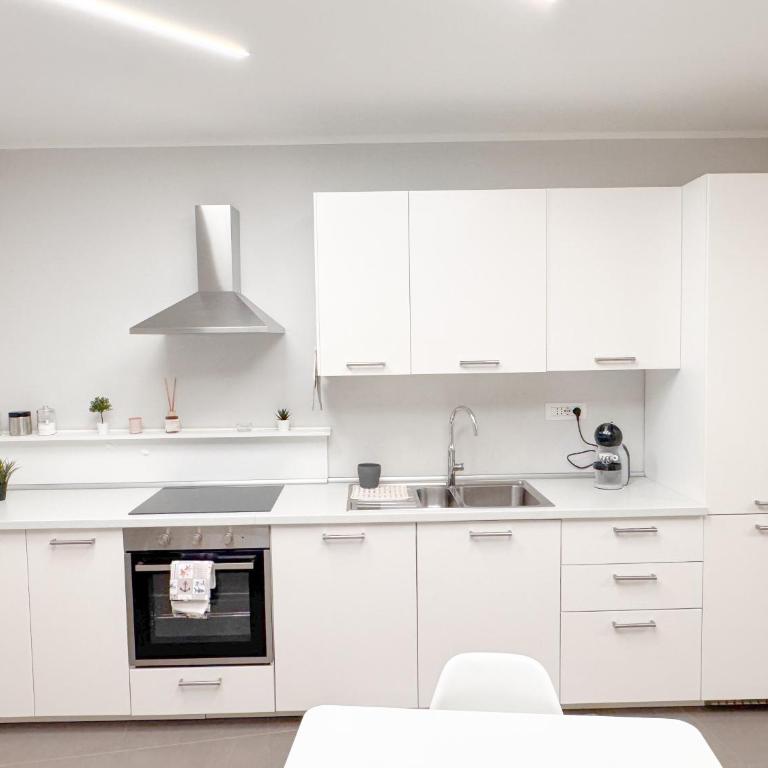 Stupendo appartamento a 20mt dal mare - Two-Bedroom Apartment - 13