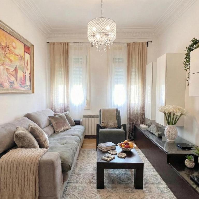Céntrico Apartamento con parking - Apartamento de 3 dormitorios (6 adultos) - 1