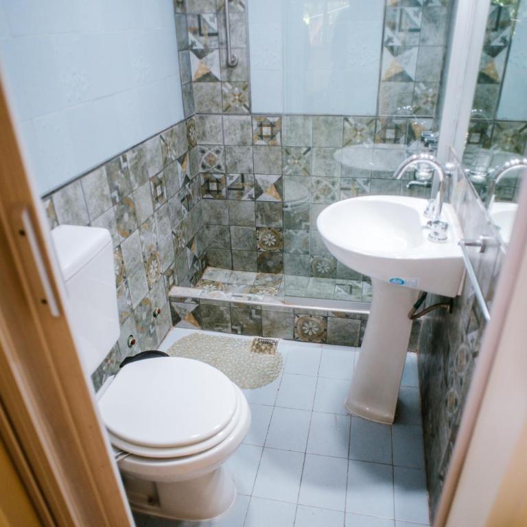 Donde topa - Two-Bedroom Apartment - 4
